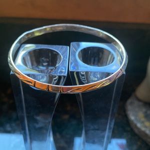 Sterling Silver bangle bracelet 🌺